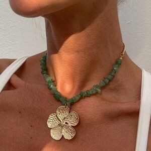 Gold flower Necklace N961
